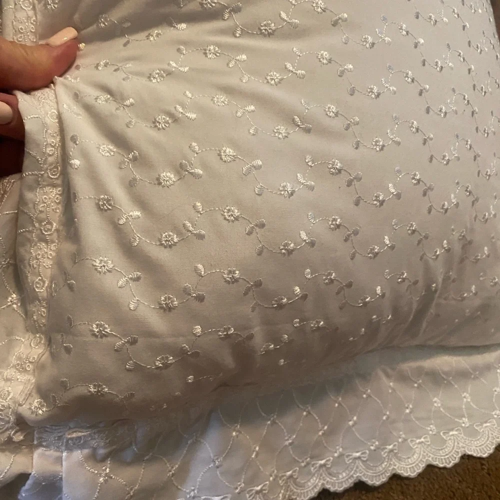Decorative White Eyelet Embroidered Lace Pillow Removable 22” Beautiful